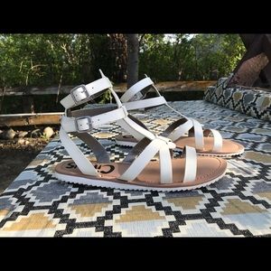 Circus by Sam Edelman Sandals 💙